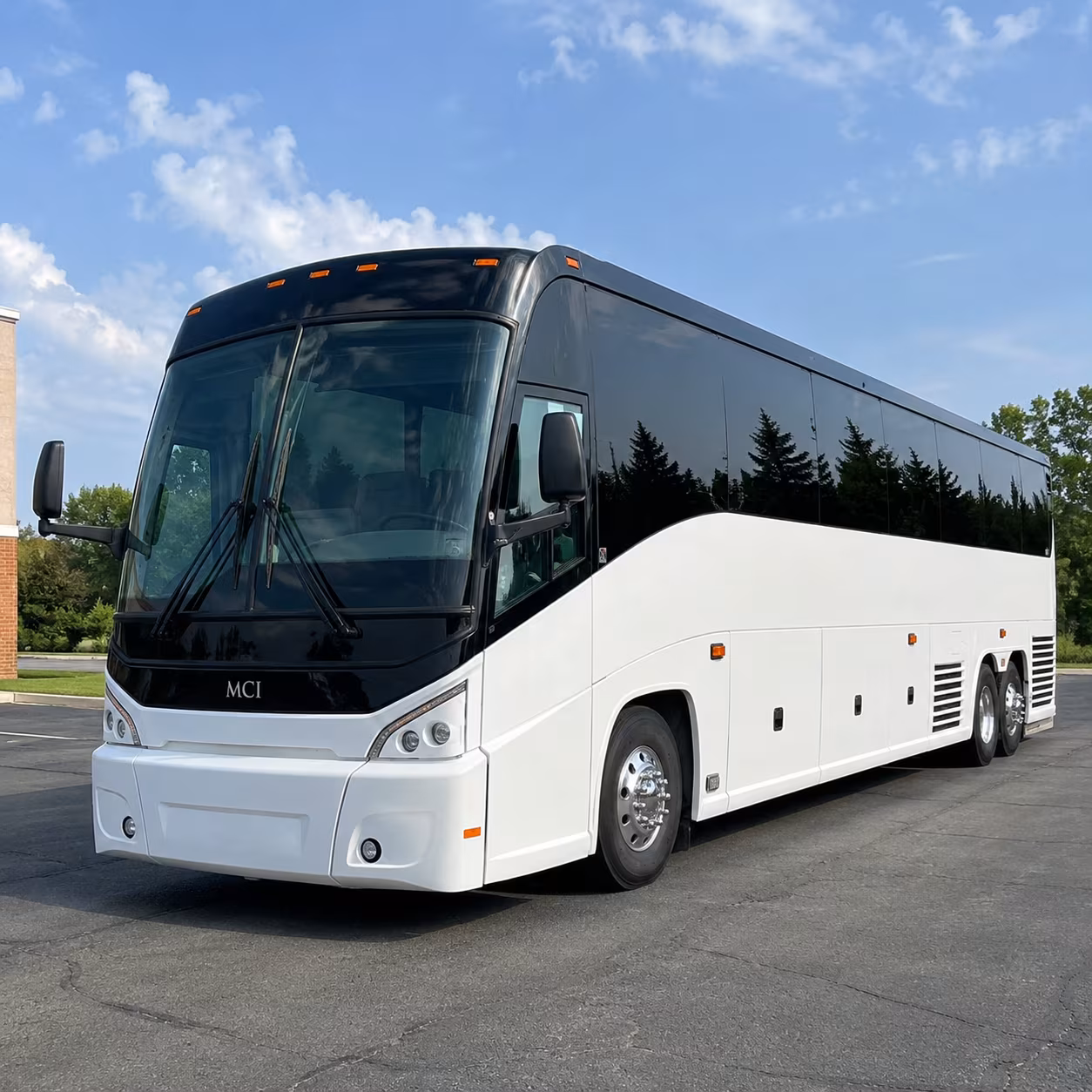 gerald r ford international airport corporate shuttle buses